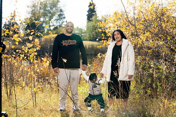 Andrew Cheyne Family Pictures )ct 16 2025-0002