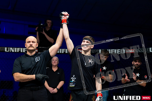Gabriel Brown 2-0 vs Isaiah Metituk -0111