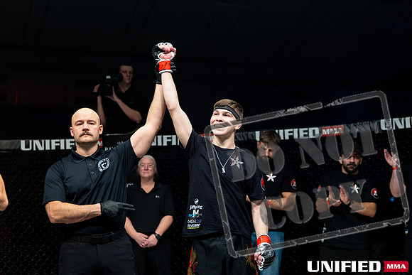 Gabriel Brown 2-0 vs Isaiah Metituk -0112