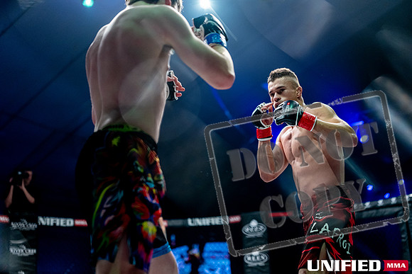 Juan Mora vs Jadon Hewitt -0043
