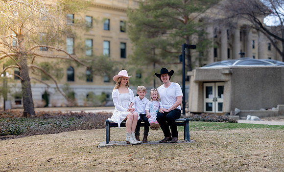 Chad + Alanis Family pictures Apr 19 2026-0010