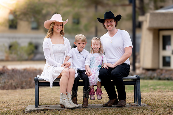 Chad + Alanis Family pictures Apr 19 2026-0013