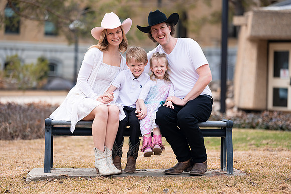 Chad + Alanis Family pictures Apr 19 2026-0016