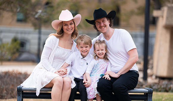 Chad + Alanis Family pictures Apr 19 2026-0017