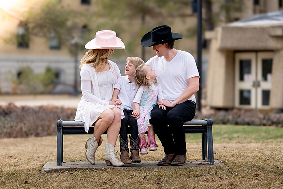 Chad + Alanis Family pictures Apr 19 2026-0023