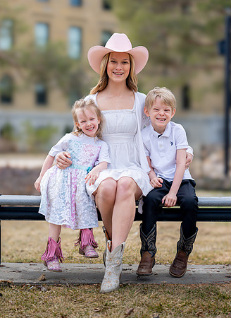 Chad + Alanis Family pictures Apr 19 2026-0030