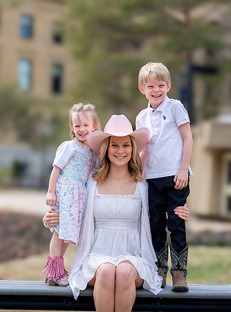 Chad + Alanis Family pictures Apr 19 2026-0032