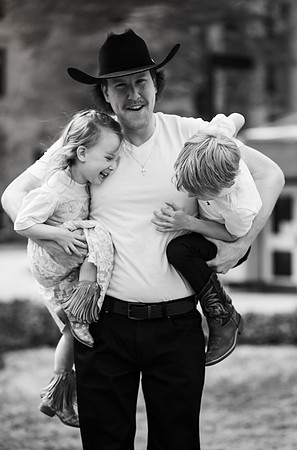 Chad + Alanis Family pictures Apr 19 2026-0059