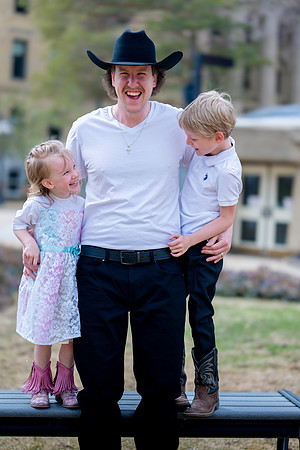 Chad + Alanis Family pictures Apr 19 2026-0058