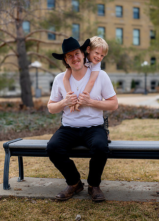 Chad + Alanis Family pictures Apr 19 2026-0071