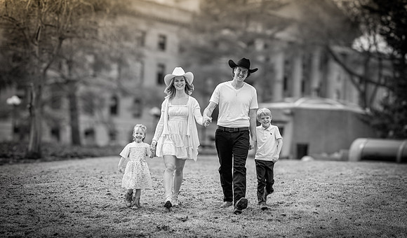 Chad + Alanis Family pictures Apr 19 2026-0083