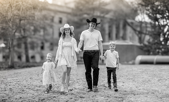 Chad + Alanis Family pictures Apr 19 2026-0085