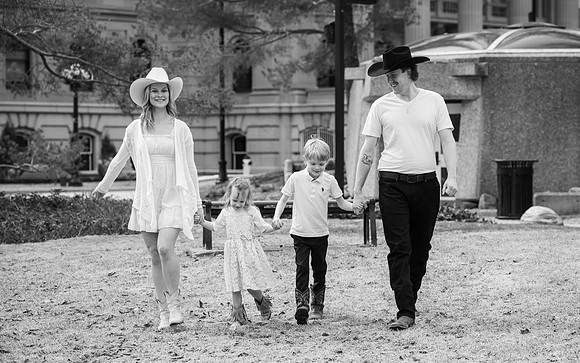 Chad + Alanis Family pictures Apr 19 2026-0091