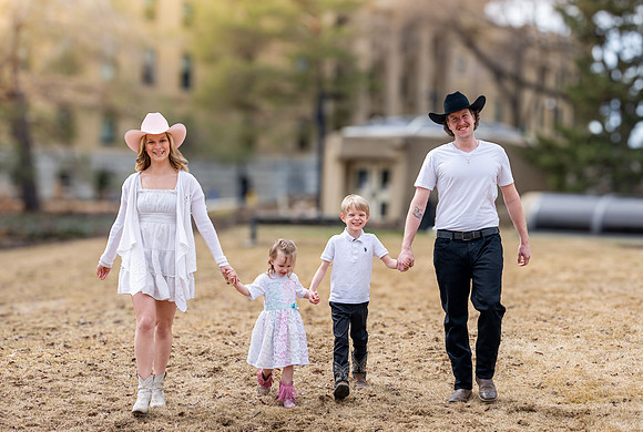 Chad + Alanis Family pictures Apr 19 2026-0092