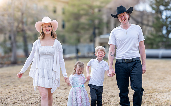 Chad + Alanis Family pictures Apr 19 2026-0093