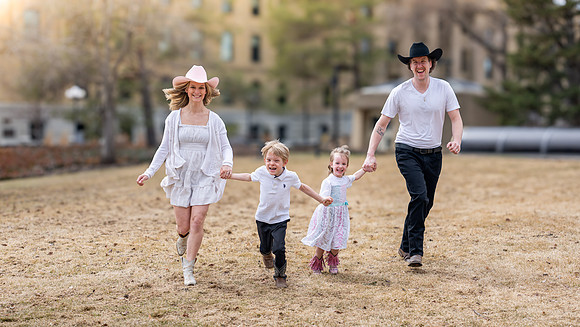Chad + Alanis Family pictures Apr 19 2026-0097