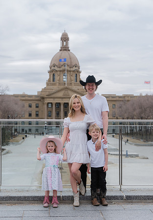 Chad + Alanis Family pictures Apr 19 2026-0228