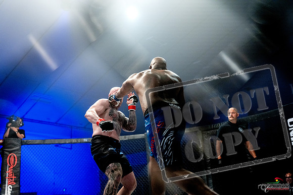 Jake Craig vs Don'Tale Mayes-0113