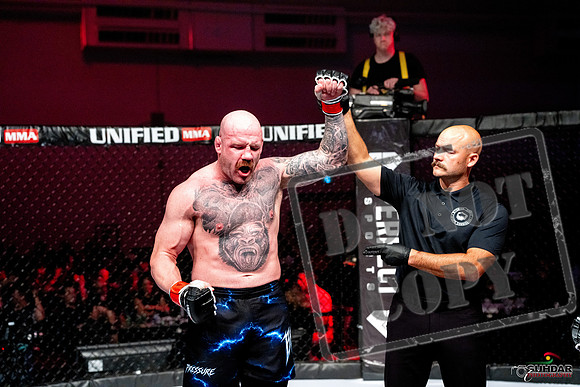Jake Craig vs Don'Tale Mayes-0139