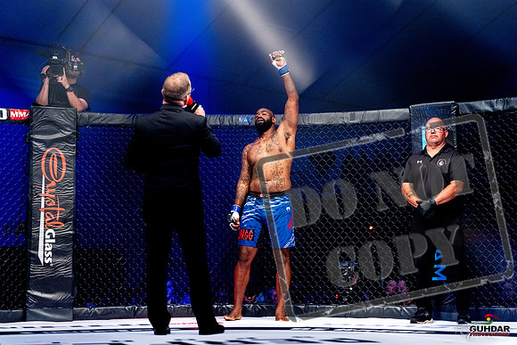 Jake Craig vs Don'Tale Mayes-0025