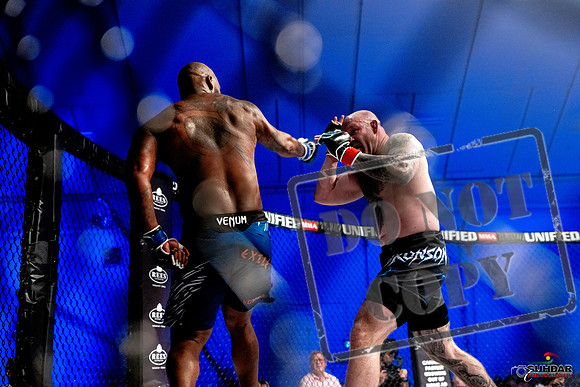 Jake Craig vs Don'Tale Mayes-0091