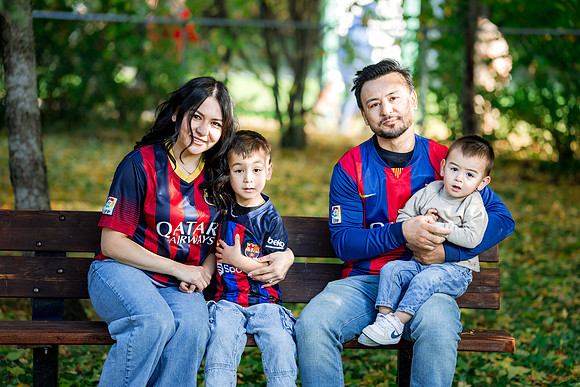 Bezhan Ayam Family Pictures Sep 27 2026-0369