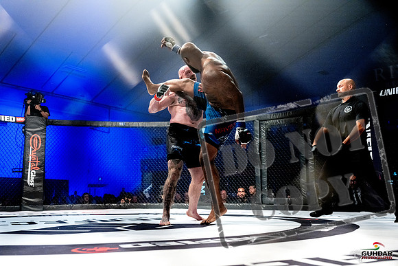 Jake Craig vs Don'Tale Mayes-0128