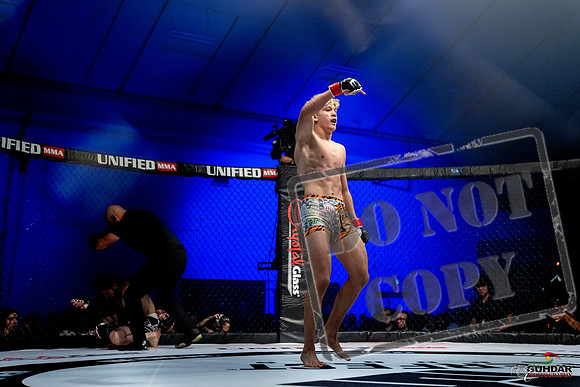 Edwyn Petrea vs. Shodmon Pirimsoev-0112
