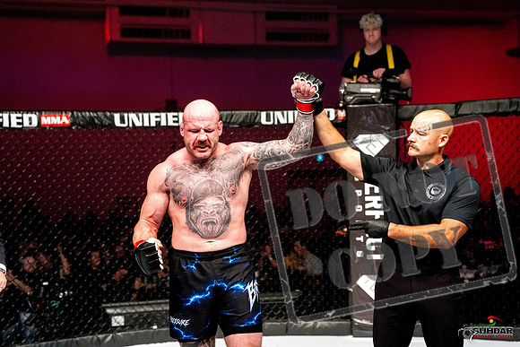 Jake Craig vs Don'Tale Mayes-0138