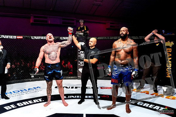 Jake Craig vs Don'Tale Mayes-0137