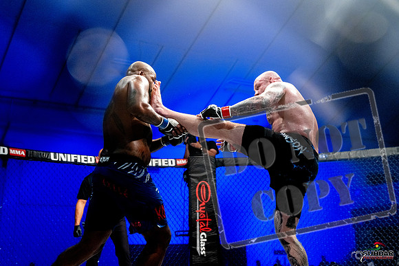 Jake Craig vs Don'Tale Mayes-0119