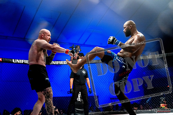 Jake Craig vs Don'Tale Mayes-0070