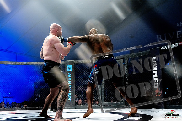Jake Craig vs Don'Tale Mayes-0074