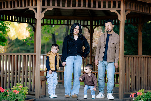 Bezhan Ayam Family Pictures Sep 27 2026-0006