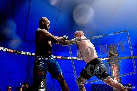 Jake Craig vs Don'Tale Mayes-0095