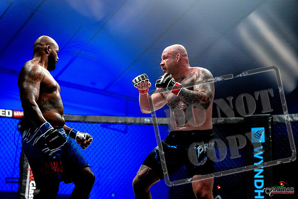 Jake Craig vs Don'Tale Mayes-0106