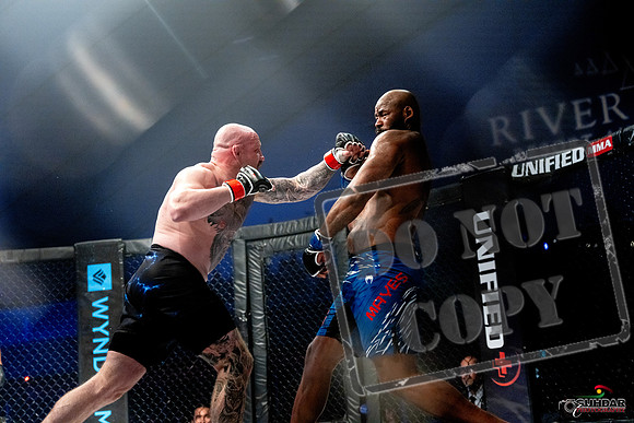 Jake Craig vs Don'Tale Mayes-0078
