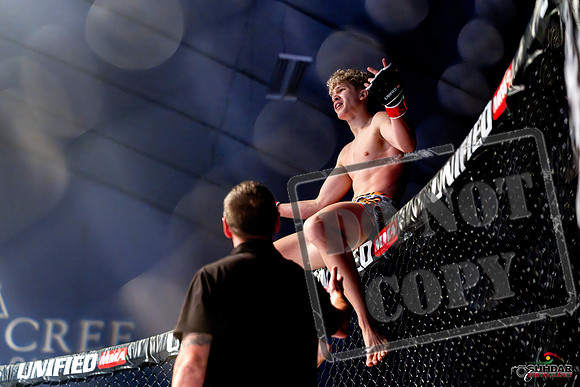 Edwyn Petrea vs. Shodmon Pirimsoev-0114