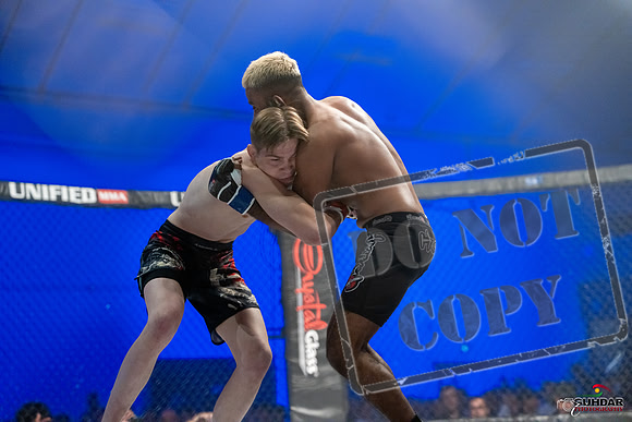GABRIEL BROWN-VS-SAJID RAIHAN-0054