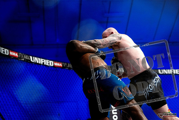 Jake Craig vs Don'Tale Mayes-0068