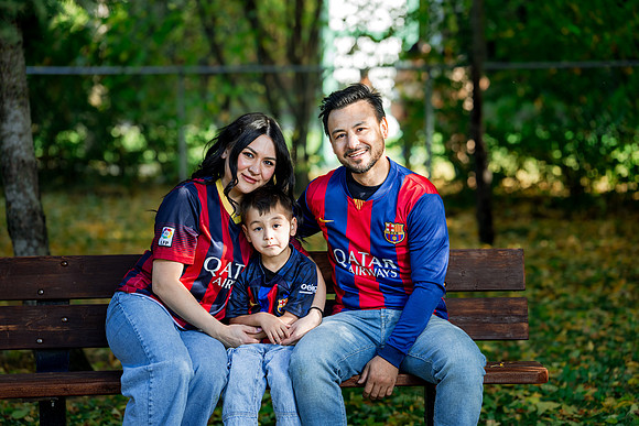Bezhan Ayam Family Pictures Sep 27 2026-0372