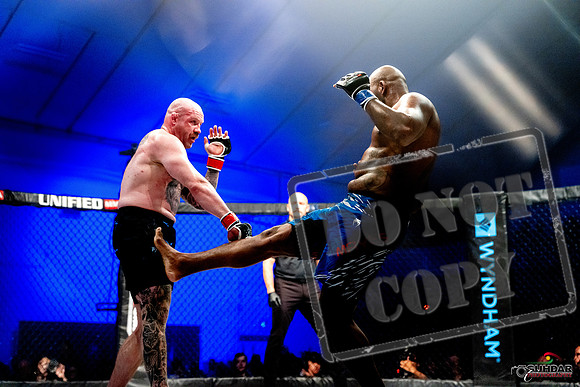 Jake Craig vs Don'Tale Mayes-0093