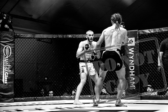 Volodymyr Zakharevych vs Tyler Gisele-0147