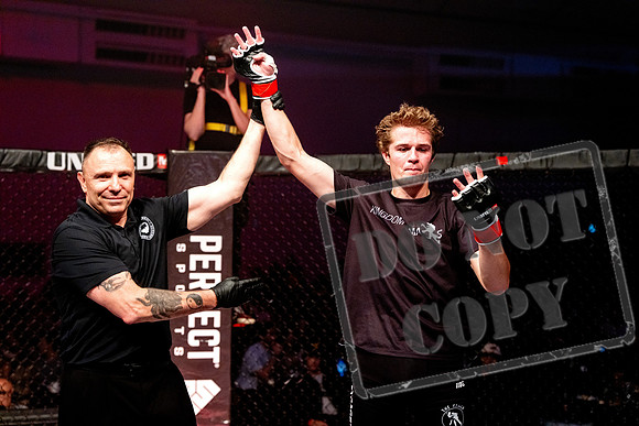 TODD BIRD VS. QUYNN MAISONNEUVE-0151