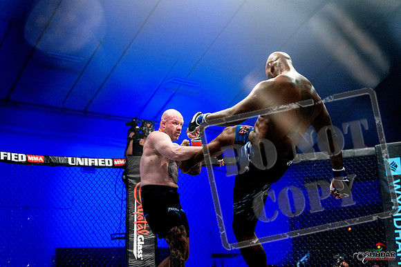 Jake Craig vs Don'Tale Mayes-0075