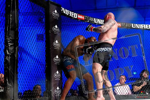 Jake Craig vs Don'Tale Mayes-0102