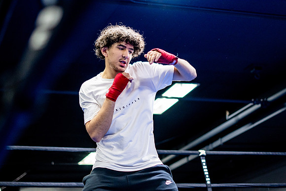 Cougar boxing-0050