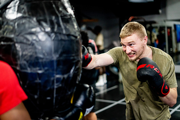 Cougar boxing-0070